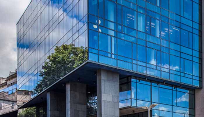 surecom-hospital-wing-700x400