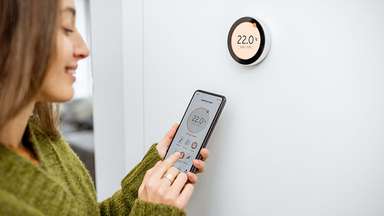 smart homes setting heating remotely
